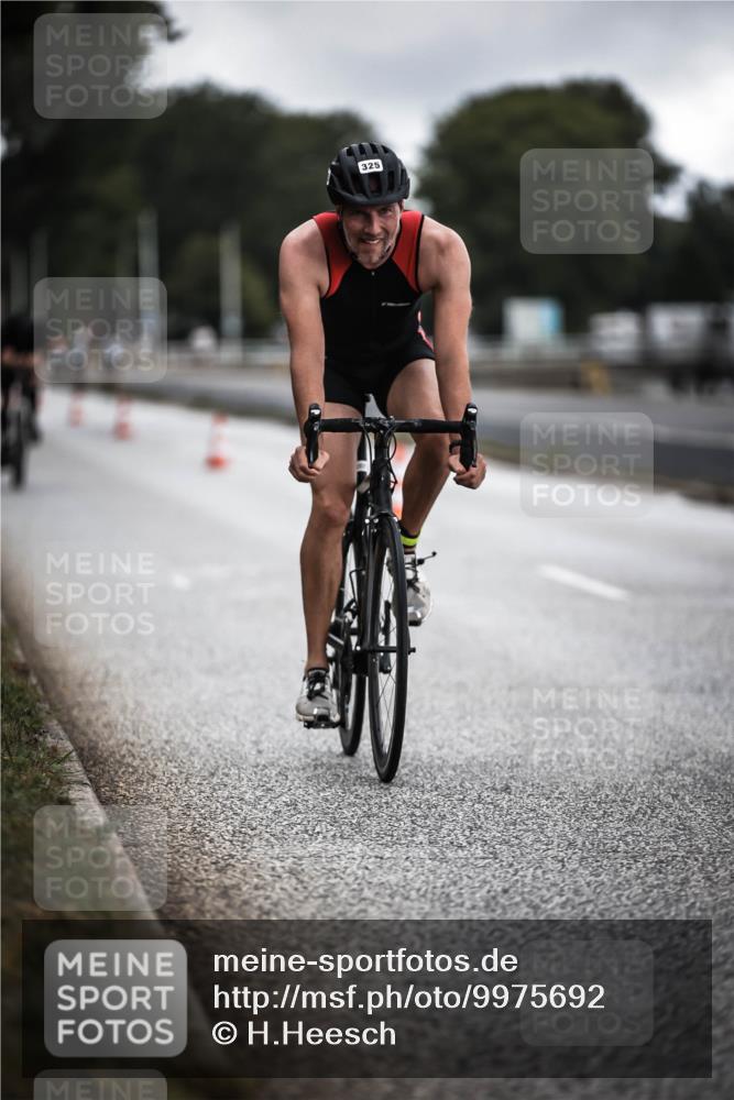 16.08.2026 - KN Förde Triathlon 2026 H.Heesch http://msf.ph/oto/9975692 16.08.2026 11:12:36 Radfahren 323, 325, 374, 407, 412 meine-sportfotos.de