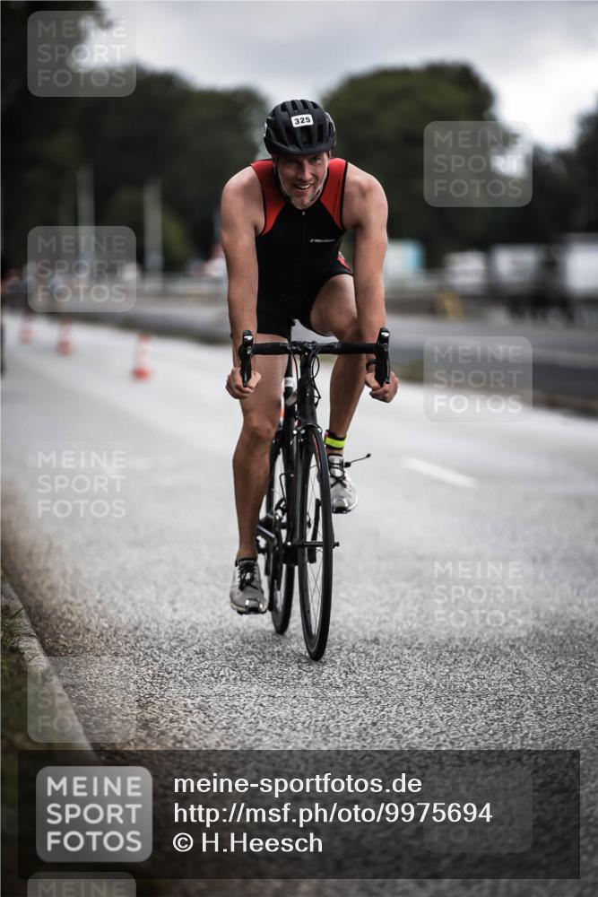 16.08.2026 - KN Förde Triathlon 2026 H.Heesch http://msf.ph/oto/9975694 16.08.2026 11:12:36 Radfahren 323, 325, 374, 407, 412 meine-sportfotos.de