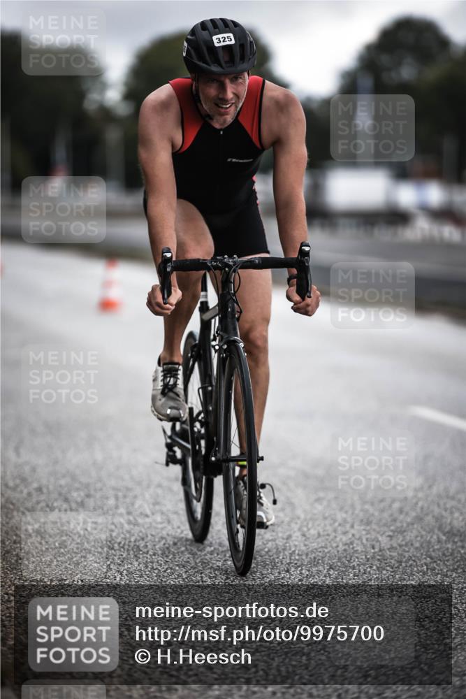 16.08.2026 - KN Förde Triathlon 2026 H.Heesch http://msf.ph/oto/9975700 16.08.2026 11:12:37 Radfahren 323, 325, 374, 407, 412 meine-sportfotos.de