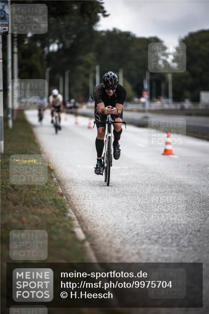 16.08.2026 - KN Förde Triathlon 2026 H.Heesch http://msf.ph/oto/9975704 16.08.2026 11:12:38 Radfahren 323, 325, 374, 407, 412 meine-sportfotos.de