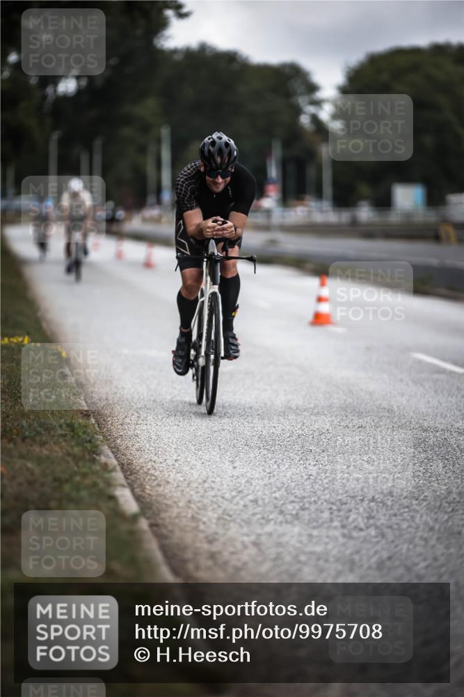 16.08.2026 - KN Förde Triathlon 2026 H.Heesch http://msf.ph/oto/9975708 16.08.2026 11:12:39 Radfahren 323, 325, 374, 395, 407, 412 meine-sportfotos.de