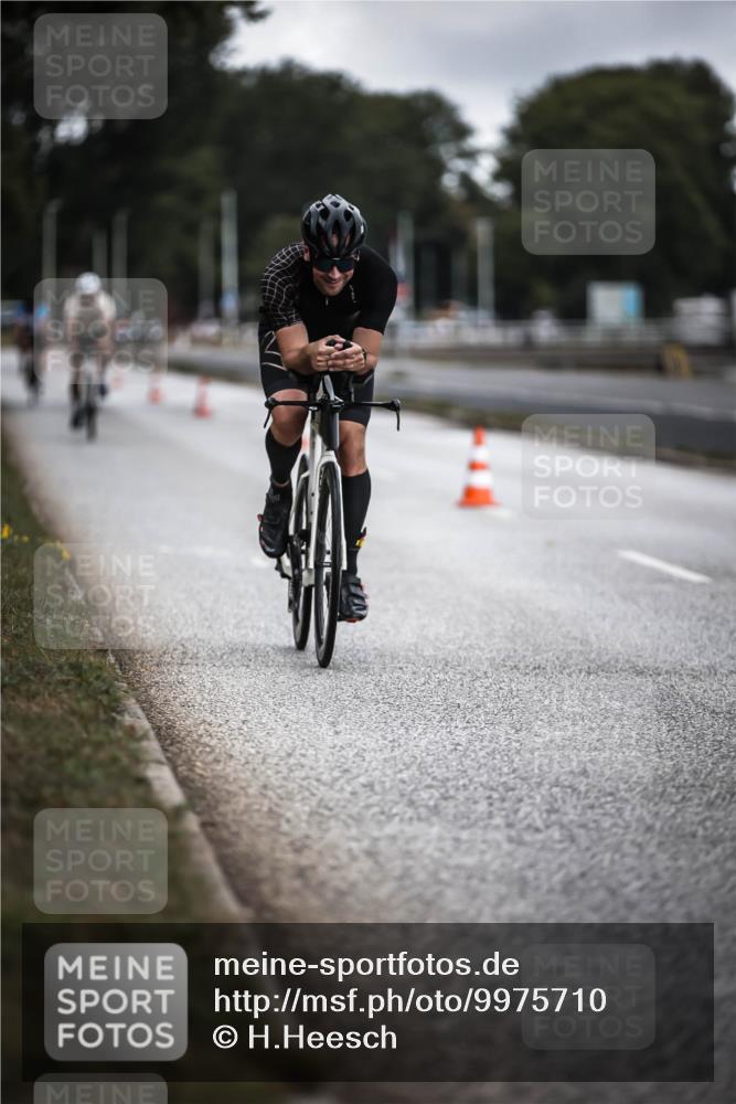 16.08.2026 - KN Förde Triathlon 2026 H.Heesch http://msf.ph/oto/9975710 16.08.2026 11:12:39 Radfahren 323, 325, 374, 395, 407, 412 meine-sportfotos.de