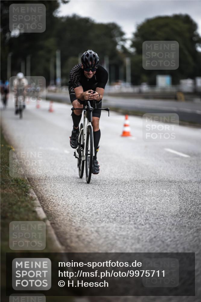 16.08.2026 - KN Förde Triathlon 2026 H.Heesch http://msf.ph/oto/9975711 16.08.2026 11:12:39 Radfahren 323, 325, 374, 395, 407, 412 meine-sportfotos.de