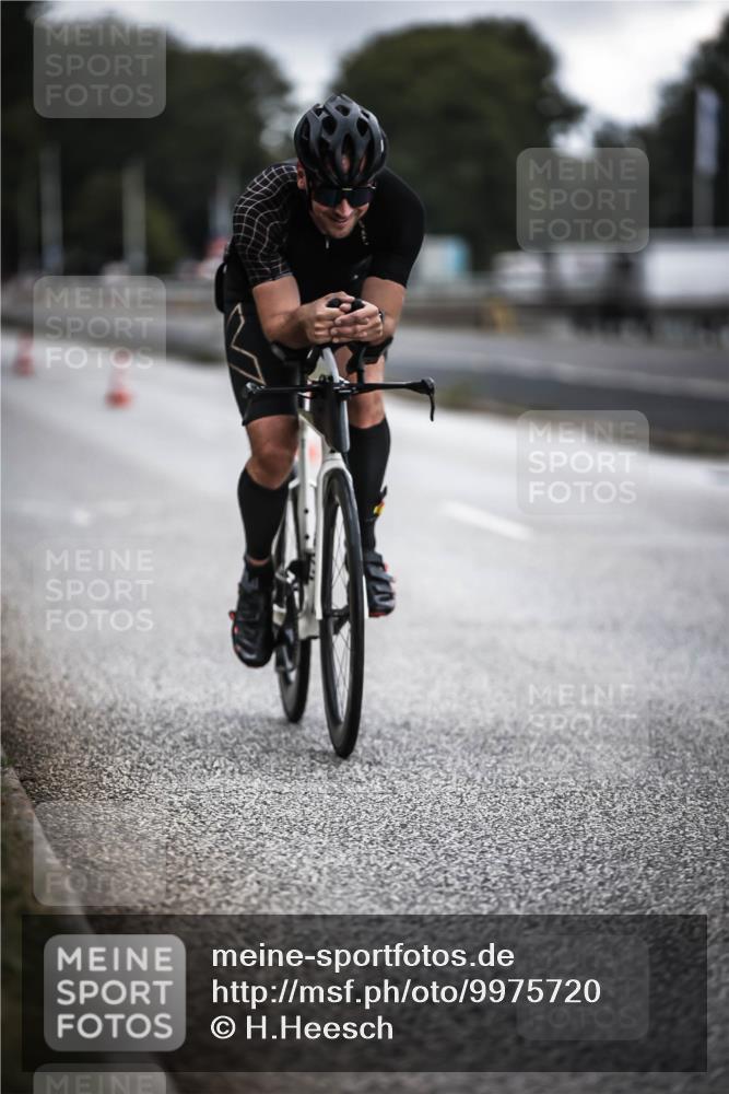 16.08.2026 - KN Förde Triathlon 2026 H.Heesch http://msf.ph/oto/9975720 16.08.2026 11:12:39 Radfahren 323, 325, 374, 395, 407, 412 meine-sportfotos.de