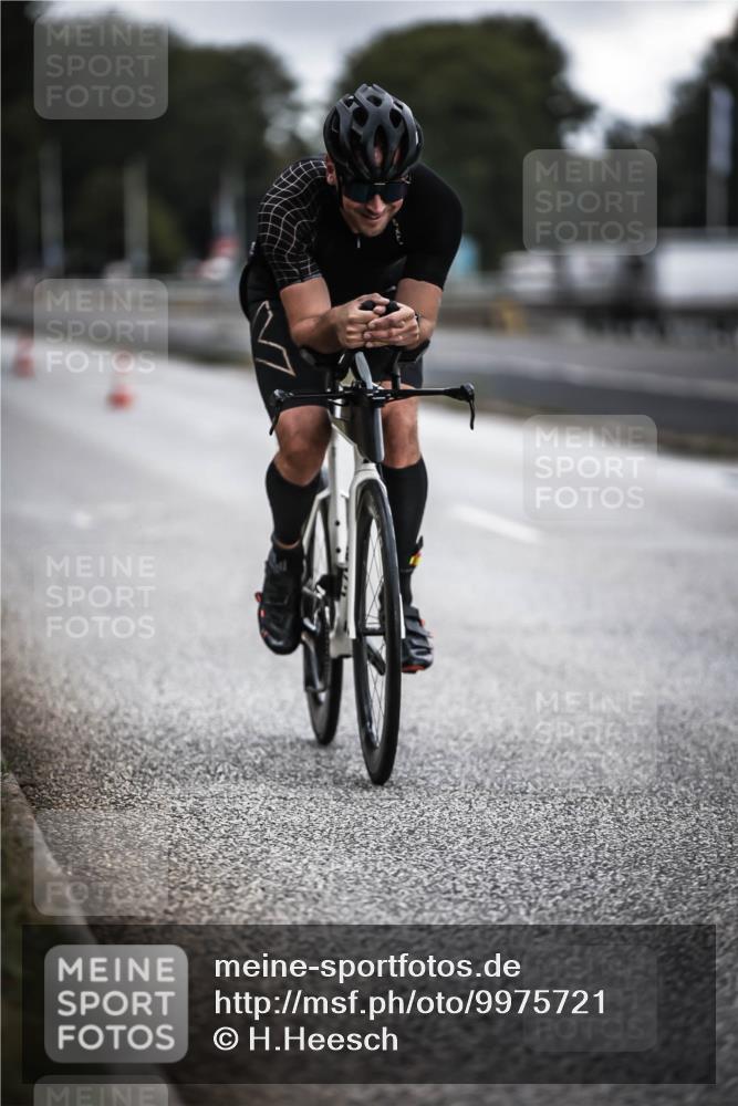 16.08.2026 - KN Förde Triathlon 2026 H.Heesch http://msf.ph/oto/9975721 16.08.2026 11:12:39 Radfahren 323, 325, 374, 395, 407, 412 meine-sportfotos.de