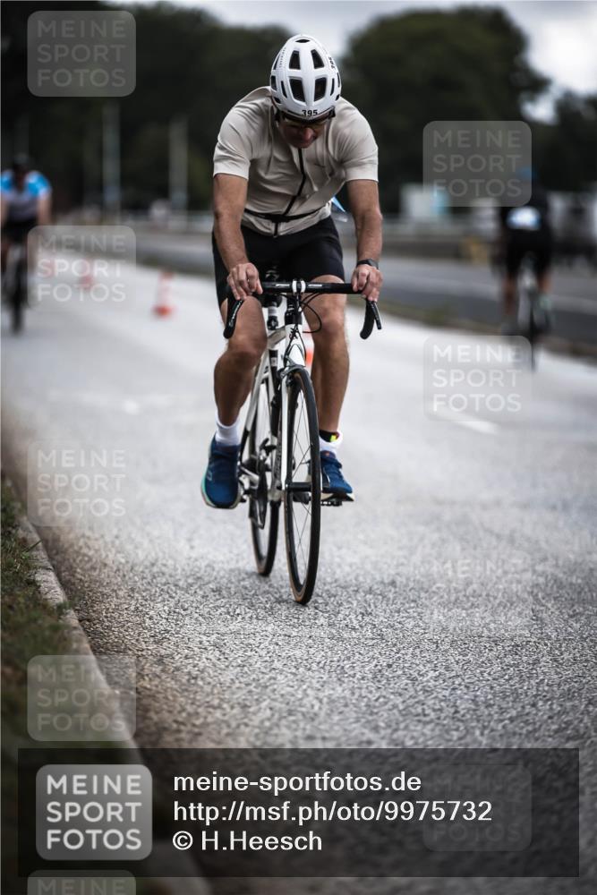 16.08.2026 - KN Förde Triathlon 2026 H.Heesch http://msf.ph/oto/9975732 16.08.2026 11:12:44 Radfahren 395, 407, 410 meine-sportfotos.de