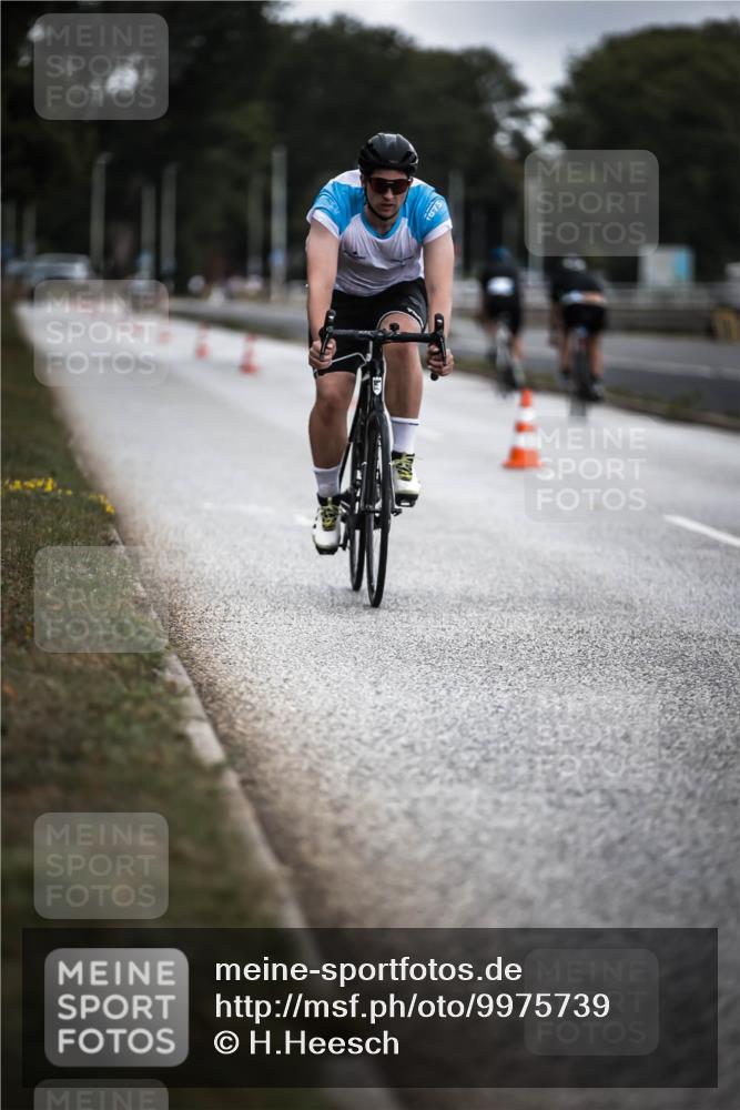 16.08.2026 - KN Förde Triathlon 2026 H.Heesch http://msf.ph/oto/9975739 16.08.2026 11:12:46 Radfahren 395, 410 meine-sportfotos.de