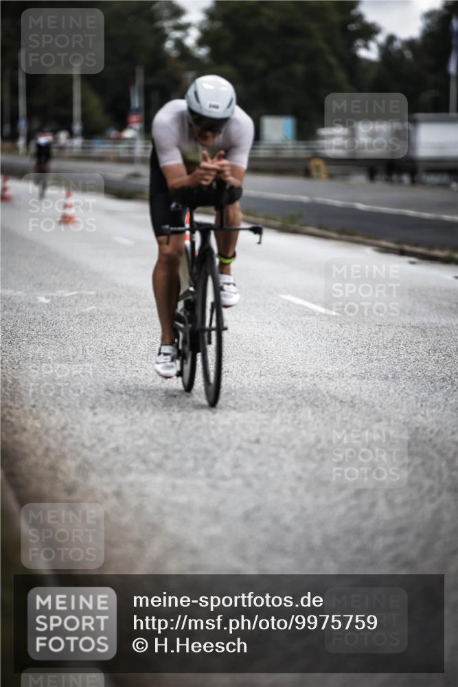 16.08.2026 - KN Förde Triathlon 2026 H.Heesch http://msf.ph/oto/9975759 16.08.2026 11:13:07 Radfahren 340 meine-sportfotos.de