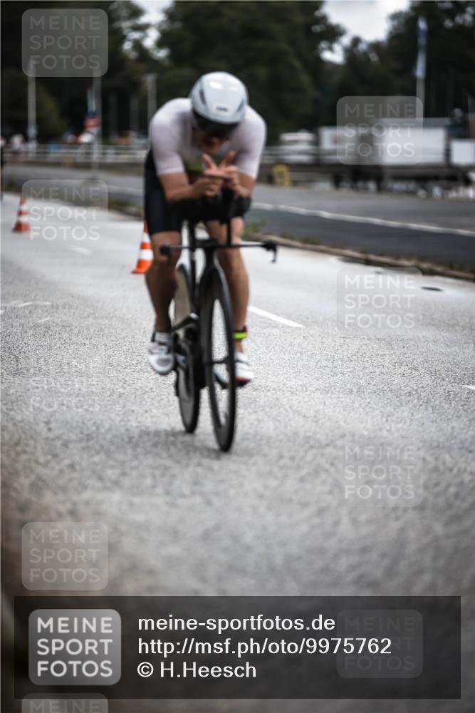 16.08.2026 - KN Förde Triathlon 2026 H.Heesch http://msf.ph/oto/9975762 16.08.2026 11:13:08 Radfahren 340, 403 meine-sportfotos.de