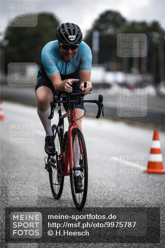 16.08.2026 - KN Förde Triathlon 2026 H.Heesch http://msf.ph/oto/9975787 16.08.2026 11:13:13 Radfahren 329, 379, 403, 422 meine-sportfotos.de