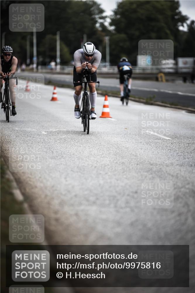 16.08.2026 - KN Förde Triathlon 2026 H.Heesch http://msf.ph/oto/9975816 16.08.2026 11:13:22 Radfahren 321, 363, 375, 385, 399 meine-sportfotos.de