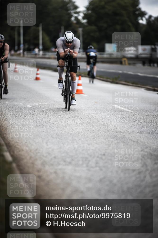 16.08.2026 - KN Förde Triathlon 2026 H.Heesch http://msf.ph/oto/9975819 16.08.2026 11:13:23 Radfahren 321, 363, 375, 385, 399 meine-sportfotos.de