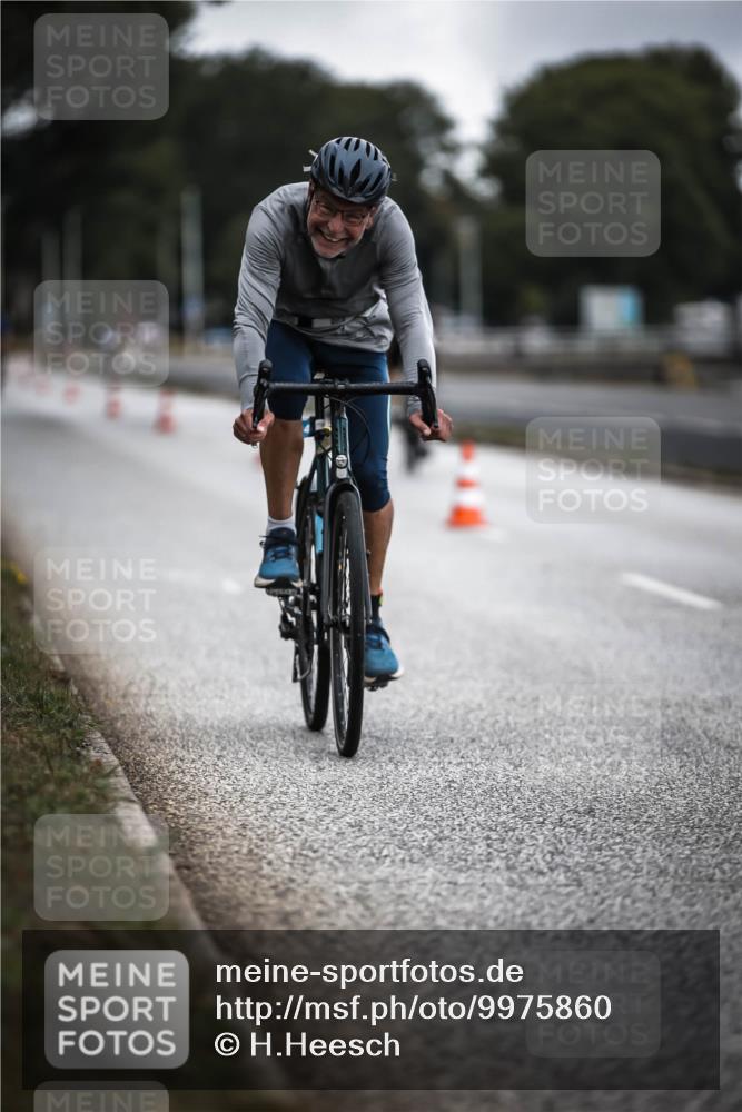 16.08.2026 - KN Förde Triathlon 2026 H.Heesch http://msf.ph/oto/9975860 16.08.2026 11:13:34 Radfahren 316, 394, 413, 421 meine-sportfotos.de