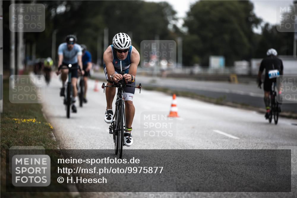 16.08.2026 - KN Förde Triathlon 2026 H.Heesch http://msf.ph/oto/9975877 16.08.2026 11:13:41 Radfahren 331, 360, 376, 386, 406, 430 meine-sportfotos.de