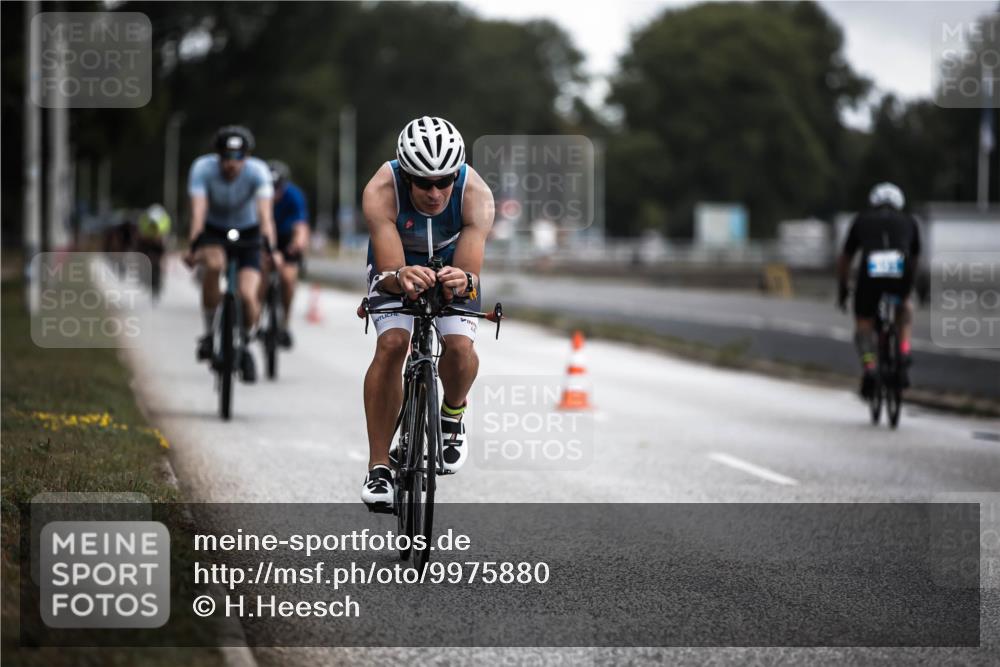 16.08.2026 - KN Förde Triathlon 2026 H.Heesch http://msf.ph/oto/9975880 16.08.2026 11:13:42 Radfahren 331, 360, 376, 386, 406, 430 meine-sportfotos.de