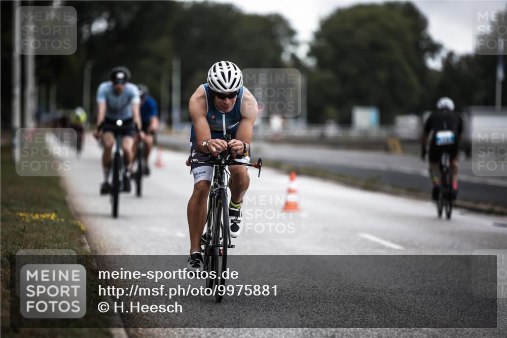 16.08.2026 - KN Förde Triathlon 2026 H.Heesch http://msf.ph/oto/9975881 16.08.2026 11:13:42 Radfahren 331, 360, 376, 386, 406, 430 meine-sportfotos.de
