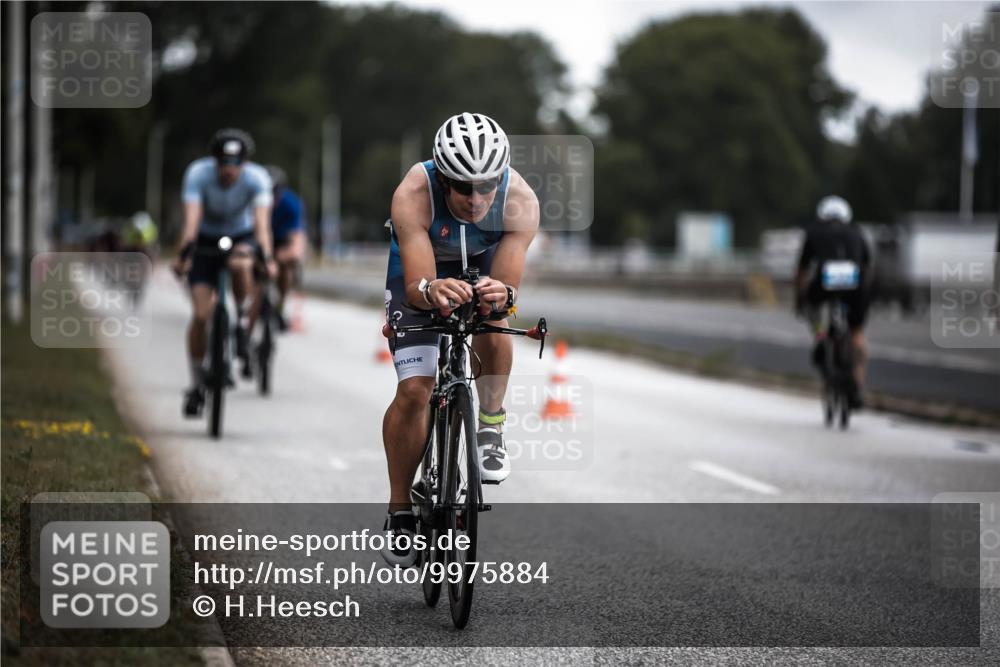 16.08.2026 - KN Förde Triathlon 2026 H.Heesch http://msf.ph/oto/9975884 16.08.2026 11:13:42 Radfahren 331, 360, 376, 386, 406, 430 meine-sportfotos.de