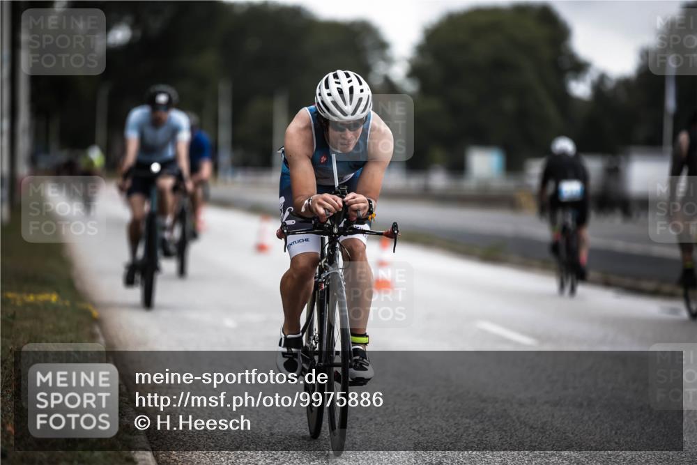 16.08.2026 - KN Förde Triathlon 2026 H.Heesch http://msf.ph/oto/9975886 16.08.2026 11:13:42 Radfahren 331, 360, 376, 386, 406, 430 meine-sportfotos.de