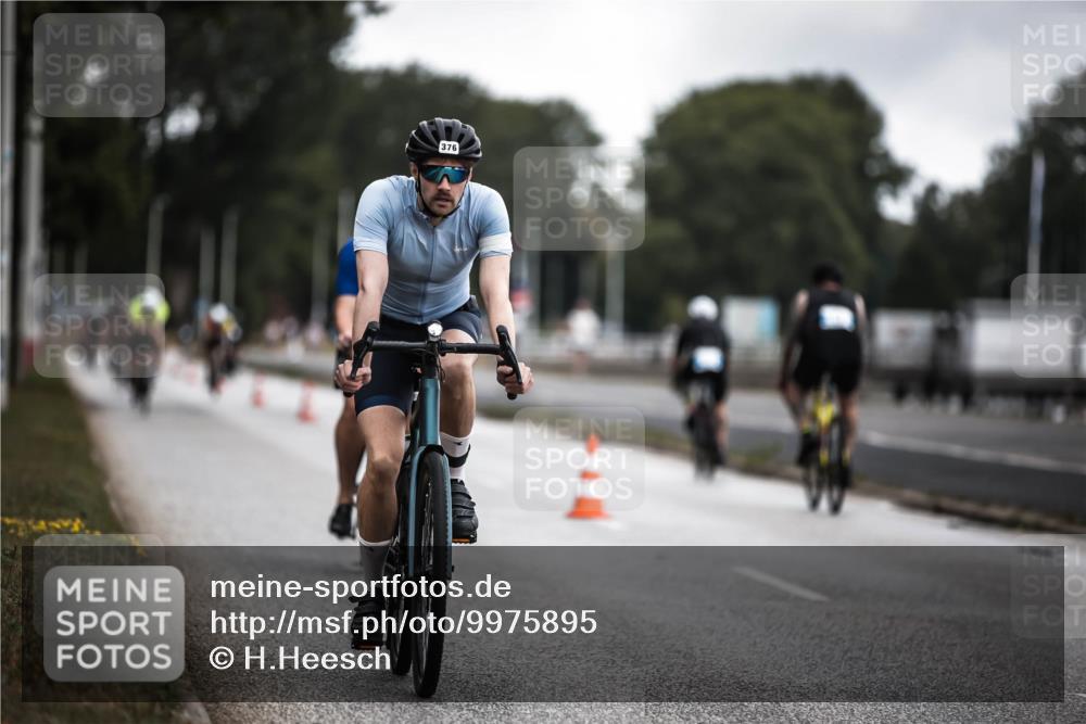 16.08.2026 - KN Förde Triathlon 2026 H.Heesch http://msf.ph/oto/9975895 16.08.2026 11:13:43 Radfahren 331, 360, 376, 386, 406, 430 meine-sportfotos.de