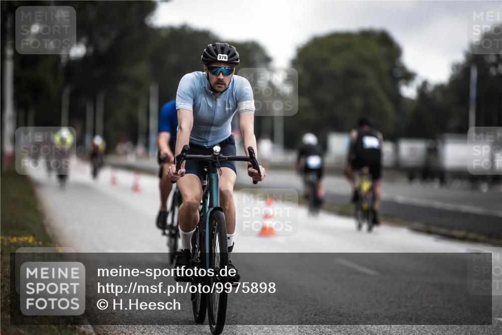 16.08.2026 - KN Förde Triathlon 2026 H.Heesch http://msf.ph/oto/9975898 16.08.2026 11:13:43 Radfahren 331, 360, 376, 386, 406, 430 meine-sportfotos.de
