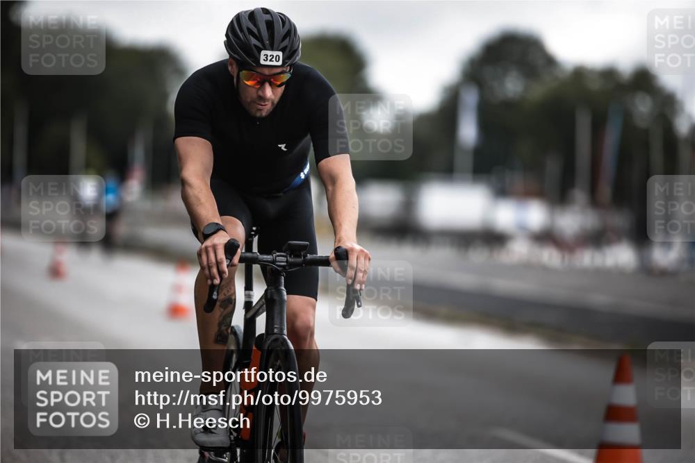 16.08.2026 - KN Förde Triathlon 2026 H.Heesch http://msf.ph/oto/9975953 16.08.2026 11:13:58 Radfahren 320, 381, 409 meine-sportfotos.de
