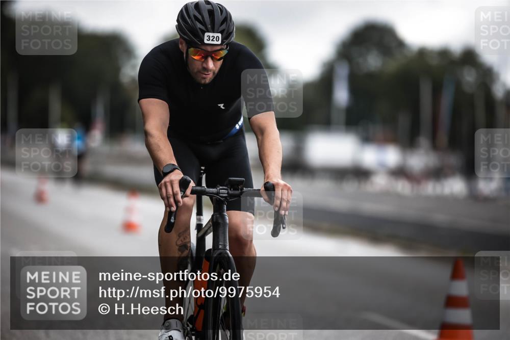 16.08.2026 - KN Förde Triathlon 2026 H.Heesch http://msf.ph/oto/9975954 16.08.2026 11:13:58 Radfahren 320, 381, 409 meine-sportfotos.de