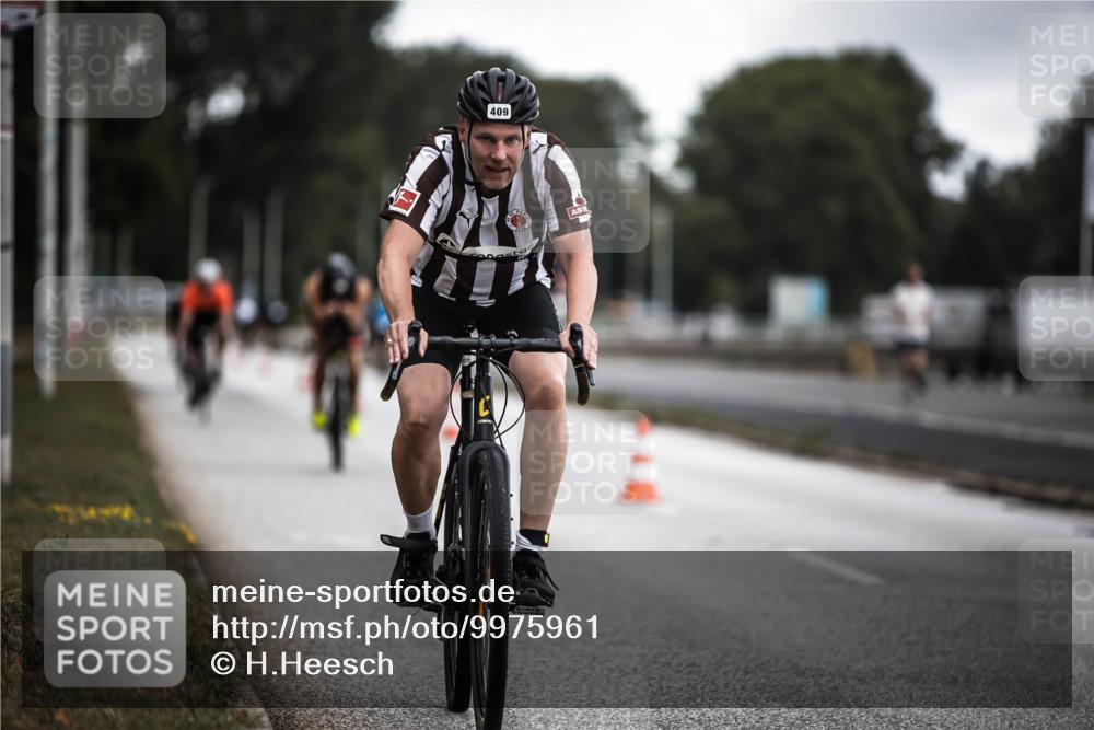 16.08.2026 - KN Förde Triathlon 2026 H.Heesch http://msf.ph/oto/9975961 16.08.2026 11:14:02 Radfahren 373, 381, 401, 402, 409 meine-sportfotos.de