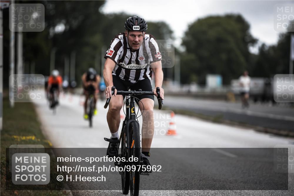 16.08.2026 - KN Förde Triathlon 2026 H.Heesch http://msf.ph/oto/9975962 16.08.2026 11:14:02 Radfahren 373, 381, 401, 402, 409 meine-sportfotos.de