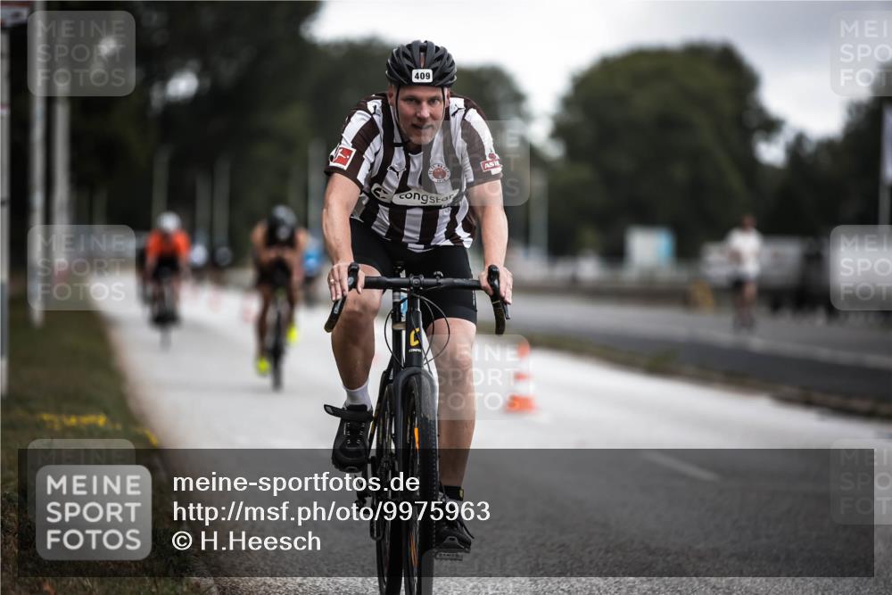 16.08.2026 - KN Förde Triathlon 2026 H.Heesch http://msf.ph/oto/9975963 16.08.2026 11:14:02 Radfahren 373, 381, 401, 402, 409 meine-sportfotos.de