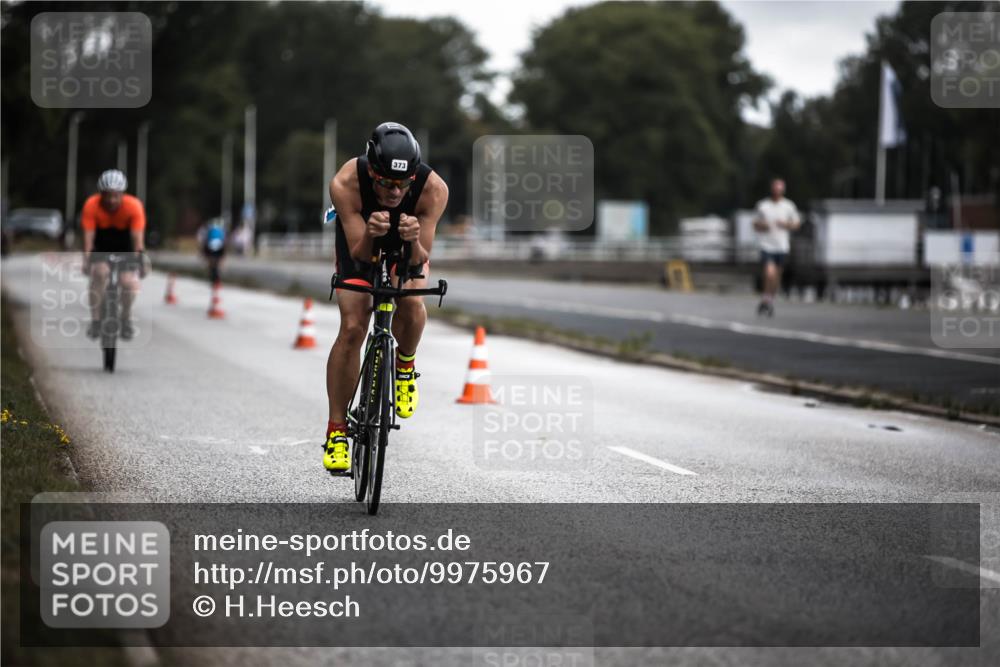 16.08.2026 - KN Förde Triathlon 2026 H.Heesch http://msf.ph/oto/9975967 16.08.2026 11:14:04 Radfahren 337, 373, 381, 401, 402, 409 meine-sportfotos.de