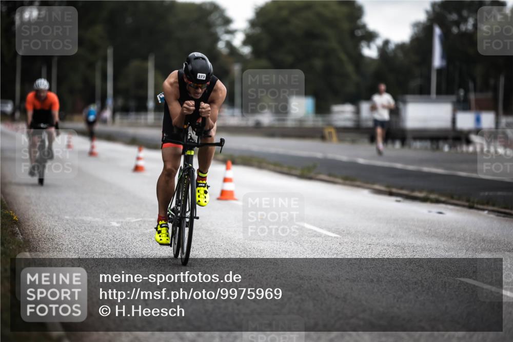 16.08.2026 - KN Förde Triathlon 2026 H.Heesch http://msf.ph/oto/9975969 16.08.2026 11:14:04 Radfahren 337, 373, 381, 401, 402, 409 meine-sportfotos.de
