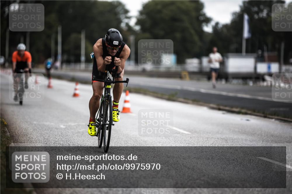 16.08.2026 - KN Förde Triathlon 2026 H.Heesch http://msf.ph/oto/9975970 16.08.2026 11:14:04 Radfahren 337, 373, 381, 401, 402, 409 meine-sportfotos.de
