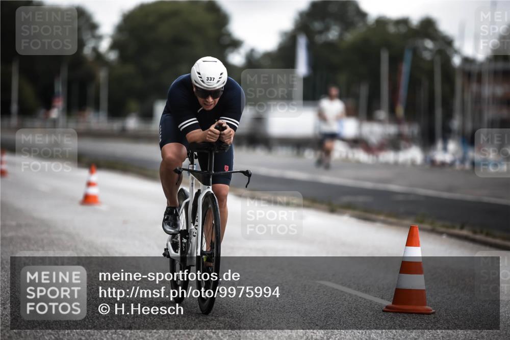 16.08.2026 - KN Förde Triathlon 2026 H.Heesch http://msf.ph/oto/9975994 16.08.2026 11:14:08 Radfahren 337, 401 meine-sportfotos.de