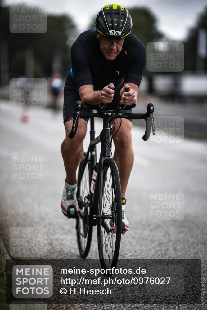 16.08.2026 - KN Förde Triathlon 2026 H.Heesch http://msf.ph/oto/9976027 16.08.2026 11:14:34 Radfahren 398, 432 meine-sportfotos.de