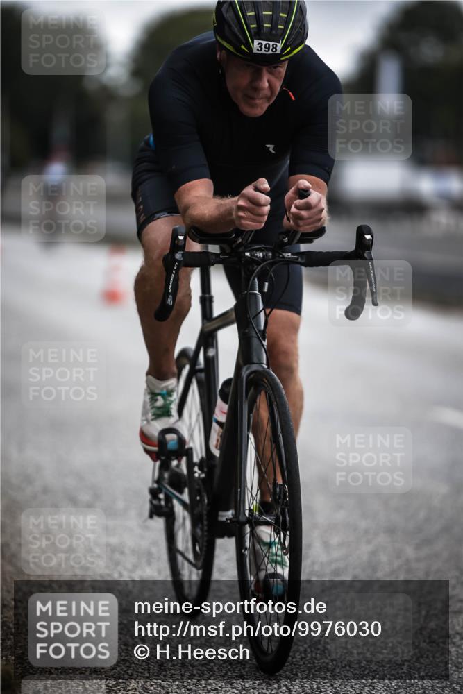 16.08.2026 - KN Förde Triathlon 2026 H.Heesch http://msf.ph/oto/9976030 16.08.2026 11:14:34 Radfahren 398, 432 meine-sportfotos.de