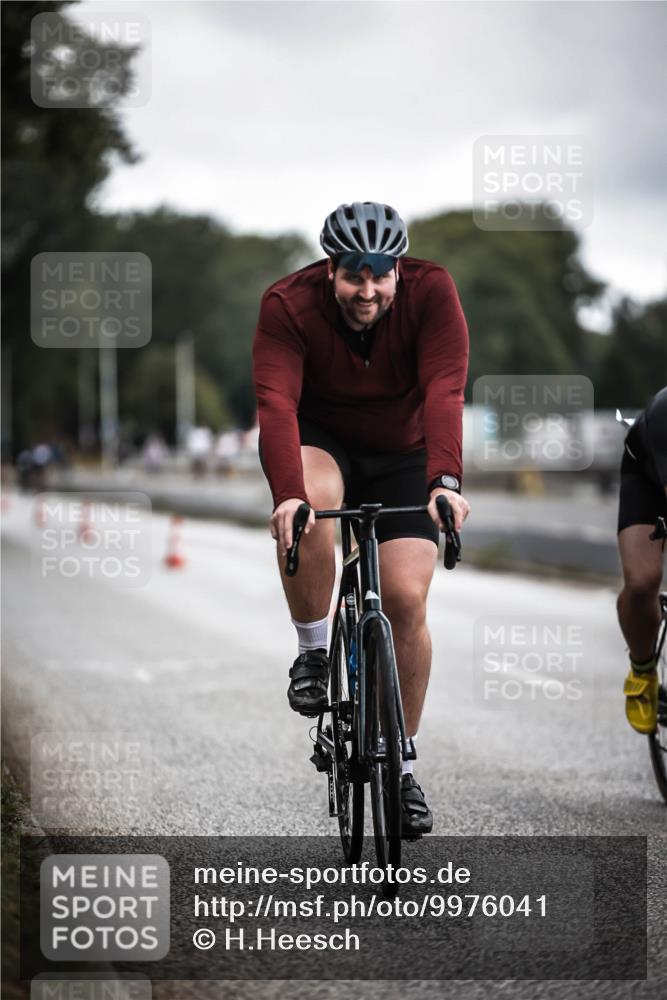 16.08.2026 - KN Förde Triathlon 2026 H.Heesch http://msf.ph/oto/9976041 16.08.2026 11:14:43 Radfahren 328, 350, 370, 400 meine-sportfotos.de