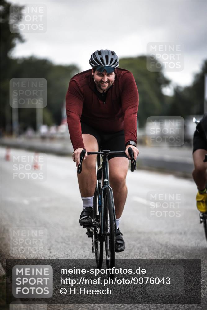 16.08.2026 - KN Förde Triathlon 2026 H.Heesch http://msf.ph/oto/9976043 16.08.2026 11:14:43 Radfahren 328, 350, 370, 400 meine-sportfotos.de