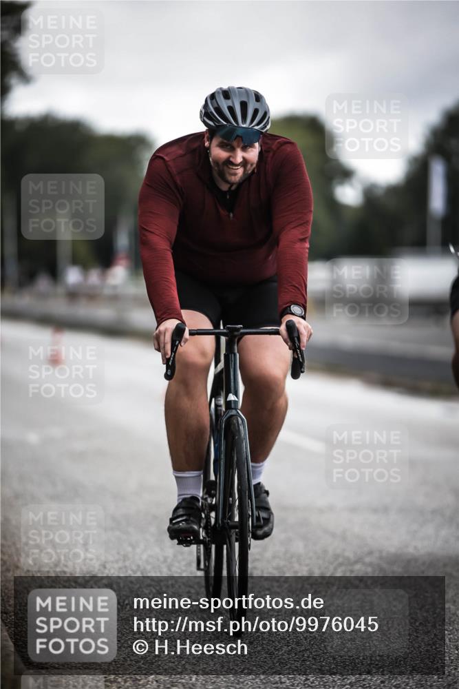 16.08.2026 - KN Förde Triathlon 2026 H.Heesch http://msf.ph/oto/9976045 16.08.2026 11:14:43 Radfahren 328, 350, 370, 400 meine-sportfotos.de