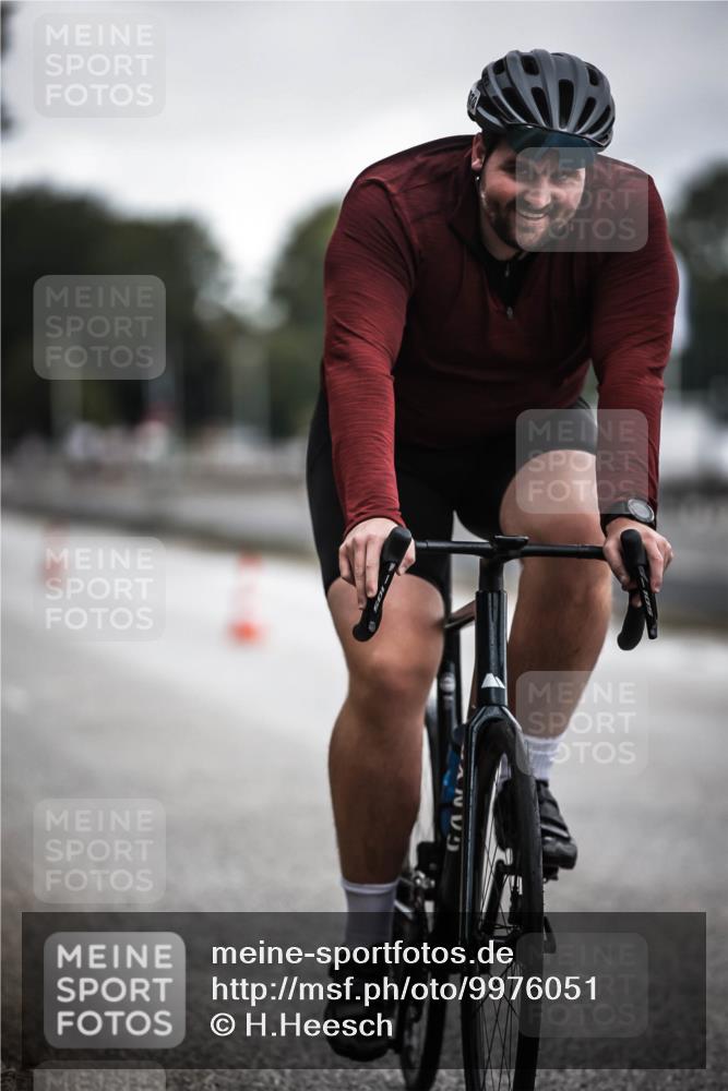 16.08.2026 - KN Förde Triathlon 2026 H.Heesch http://msf.ph/oto/9976051 16.08.2026 11:14:44 Radfahren 328, 350, 370, 396, 400 meine-sportfotos.de
