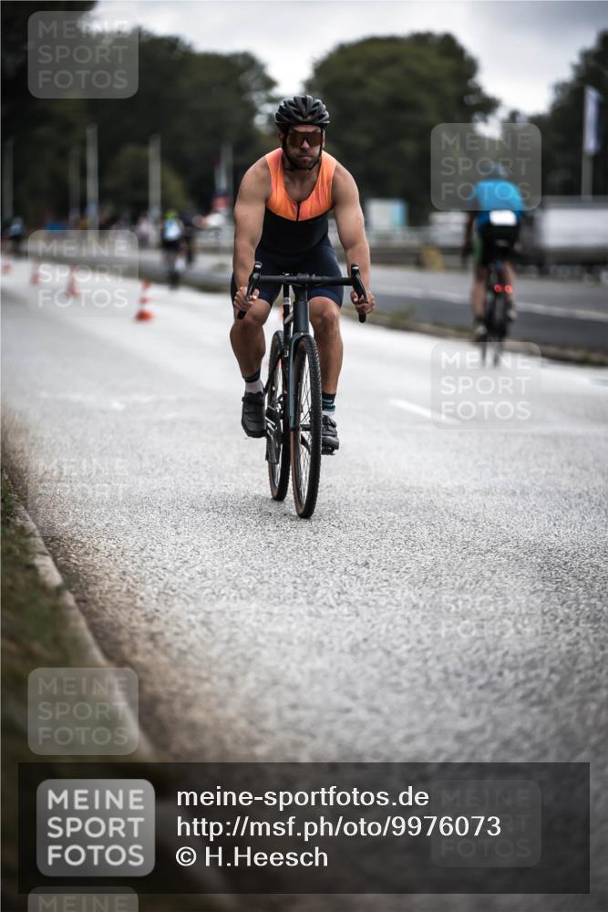 16.08.2026 - KN Förde Triathlon 2026 H.Heesch http://msf.ph/oto/9976073 16.08.2026 11:15:04 Radfahren 322, 334, 345, 358 meine-sportfotos.de