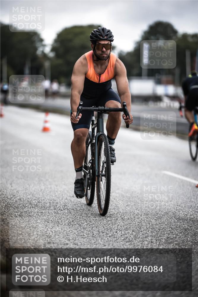 16.08.2026 - KN Förde Triathlon 2026 H.Heesch http://msf.ph/oto/9976084 16.08.2026 11:15:05 Radfahren 322, 334, 358 meine-sportfotos.de