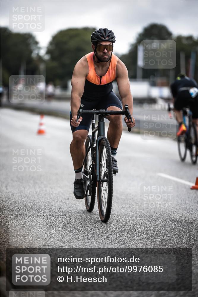 16.08.2026 - KN Förde Triathlon 2026 H.Heesch http://msf.ph/oto/9976085 16.08.2026 11:15:05 Radfahren 322, 334, 358 meine-sportfotos.de