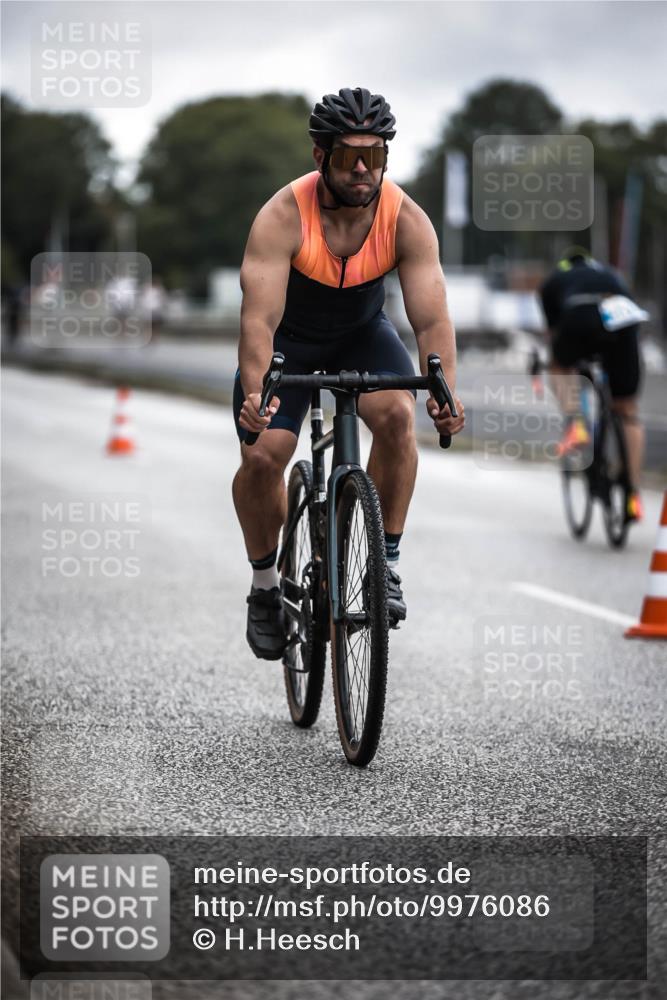 16.08.2026 - KN Förde Triathlon 2026 H.Heesch http://msf.ph/oto/9976086 16.08.2026 11:15:05 Radfahren 322, 334, 358 meine-sportfotos.de