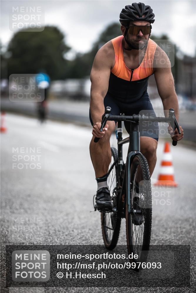 16.08.2026 - KN Förde Triathlon 2026 H.Heesch http://msf.ph/oto/9976093 16.08.2026 11:15:05 Radfahren 322, 334, 358 meine-sportfotos.de