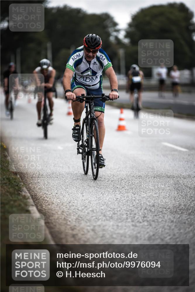 16.08.2026 - KN Förde Triathlon 2026 H.Heesch http://msf.ph/oto/9976094 16.08.2026 11:15:17 Radfahren 341, 355, 359, 374, 378, 407, 804 meine-sportfotos.de