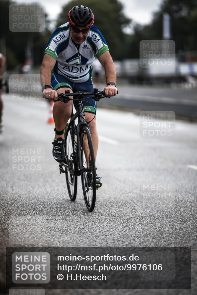 16.08.2026 - KN Förde Triathlon 2026 H.Heesch http://msf.ph/oto/9976106 16.08.2026 11:15:17 Radfahren 341, 355, 359, 374, 378, 407, 804 meine-sportfotos.de