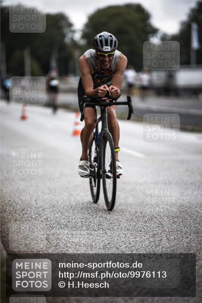 16.08.2026 - KN Förde Triathlon 2026 H.Heesch http://msf.ph/oto/9976113 16.08.2026 11:15:18 Radfahren 341, 355, 359, 367, 374, 378, 407, 804 meine-sportfotos.de
