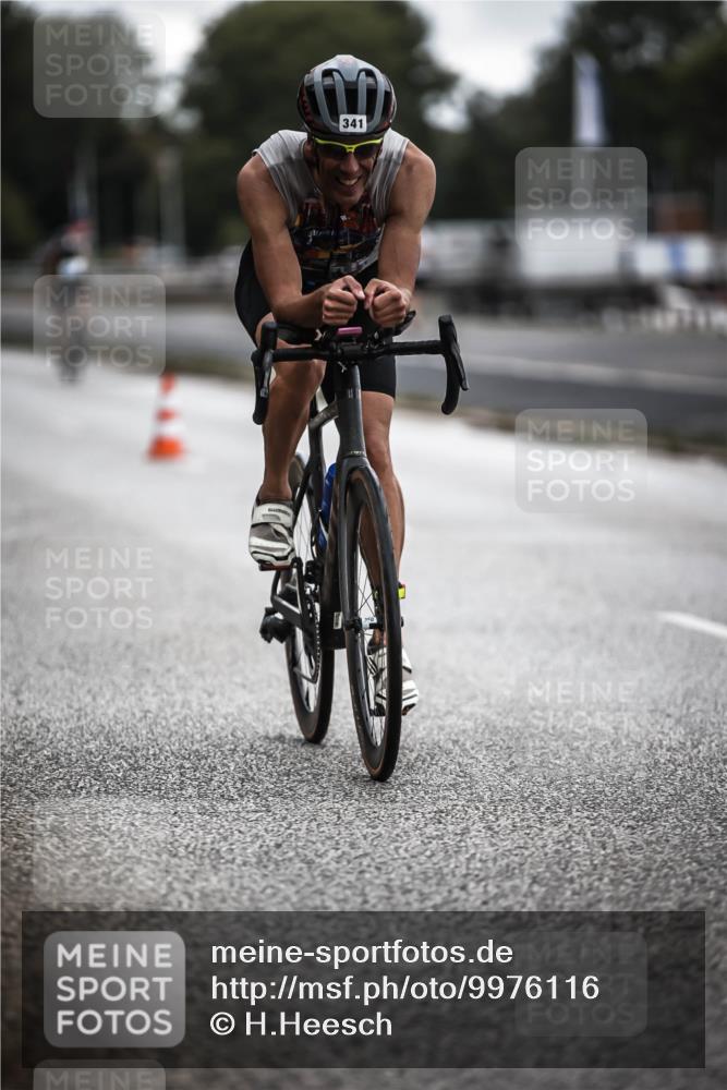 16.08.2026 - KN Förde Triathlon 2026 H.Heesch http://msf.ph/oto/9976116 16.08.2026 11:15:19 Radfahren 341, 355, 359, 367, 374, 378, 407, 804 meine-sportfotos.de
