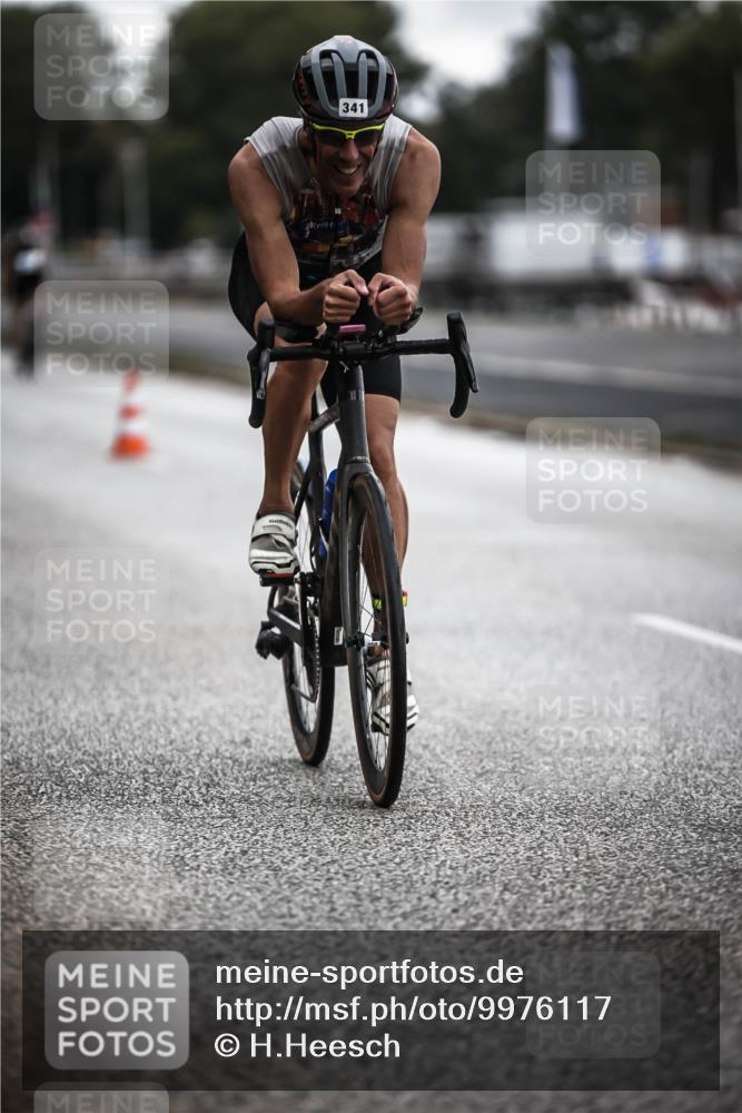 16.08.2026 - KN Förde Triathlon 2026 H.Heesch http://msf.ph/oto/9976117 16.08.2026 11:15:19 Radfahren 341, 355, 359, 367, 374, 378, 407, 804 meine-sportfotos.de