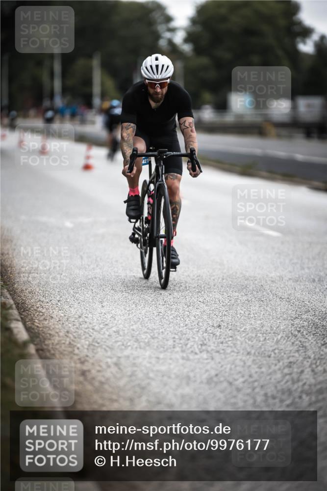16.08.2026 - KN Förde Triathlon 2026 H.Heesch http://msf.ph/oto/9976177 16.08.2026 11:16:00 Radfahren 421 meine-sportfotos.de